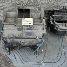 Корпус пічки peugeot 605 1994 (ACV C23 00 CAG NOIR)